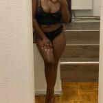 Naomi 27 J. heisse Lady mit Top Body. Bild