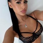 Karla, junger Teeny lässt sich auch in den Arschficken. Bild