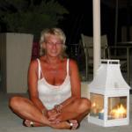 Reife Anja ist bereit auch für spontanen Sex. Bild