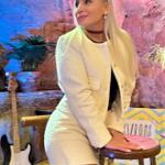 Vivian, eine wunderschöne Frau von 32 Jahren. Bild