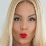 Blond Liya, reife Lady von 43 Jahren. Bild